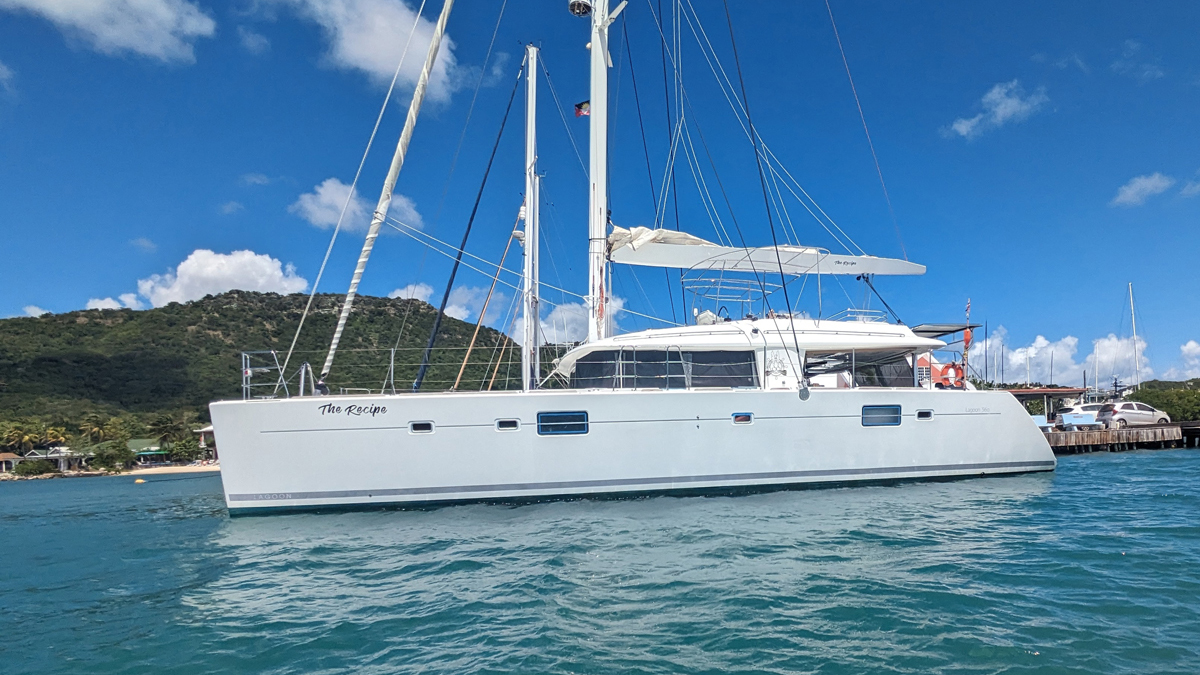 2011 Lagoon 560 Owners Version catamaran